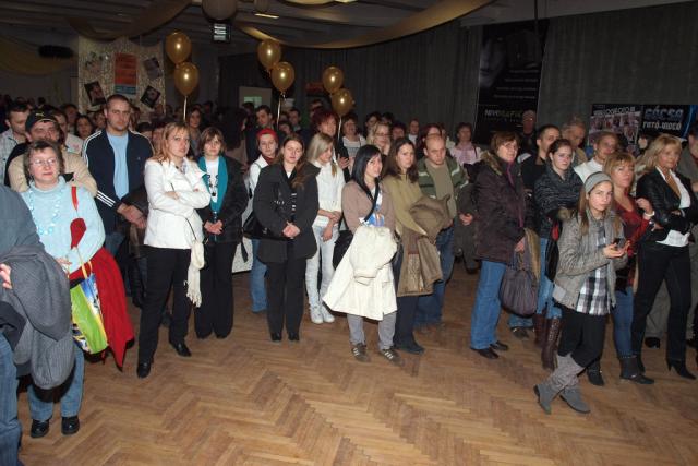 eskuvok22011076