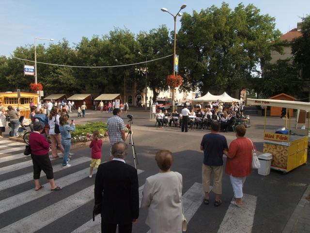 kadartal2011007