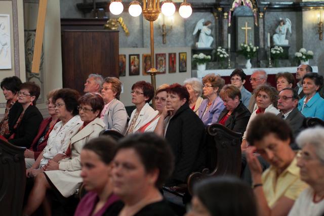 szszzenekarp2013004