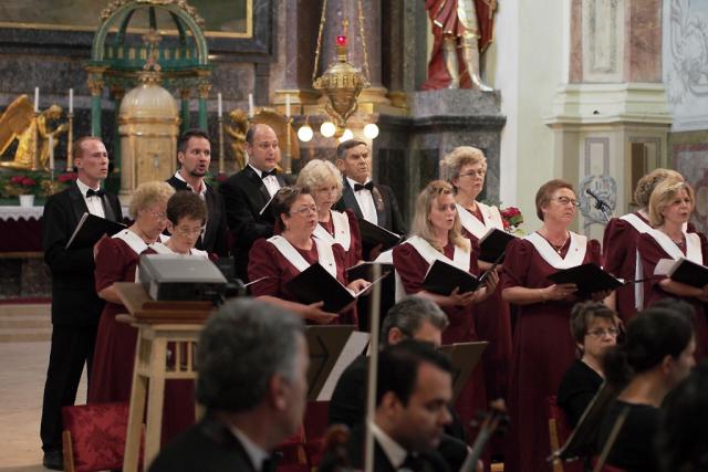 szszzenekarp2013014