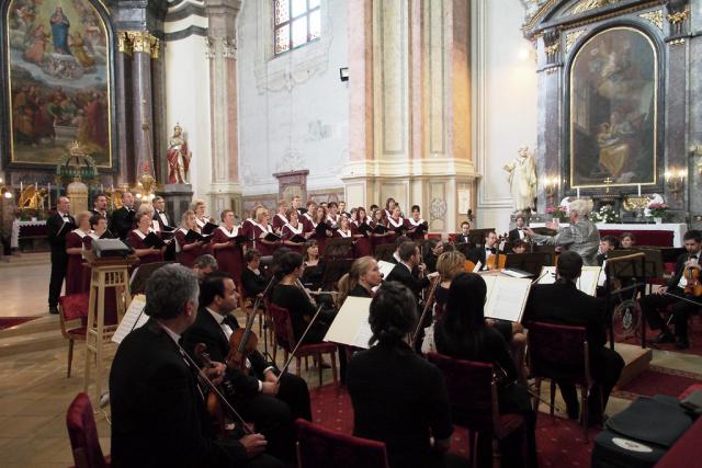 szszzenekarp2013017