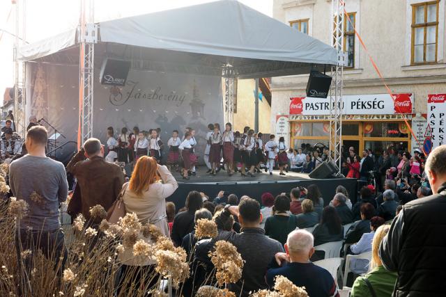 varosn2018093