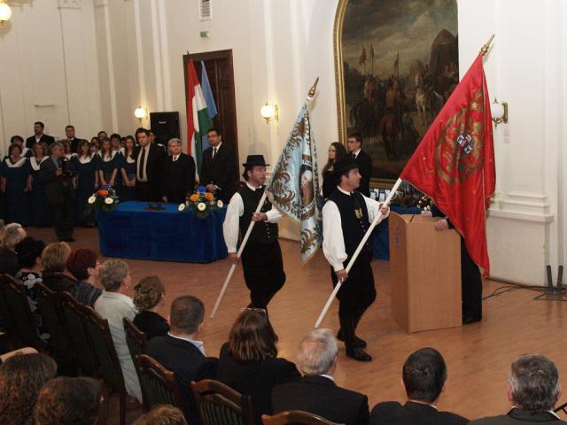 varosndij2012001