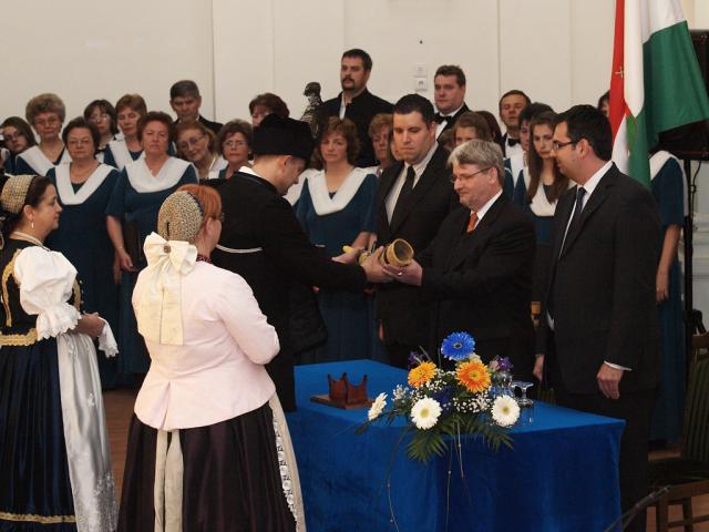 varosndij2012003