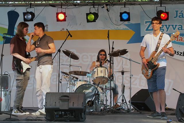 zpffozov2014178